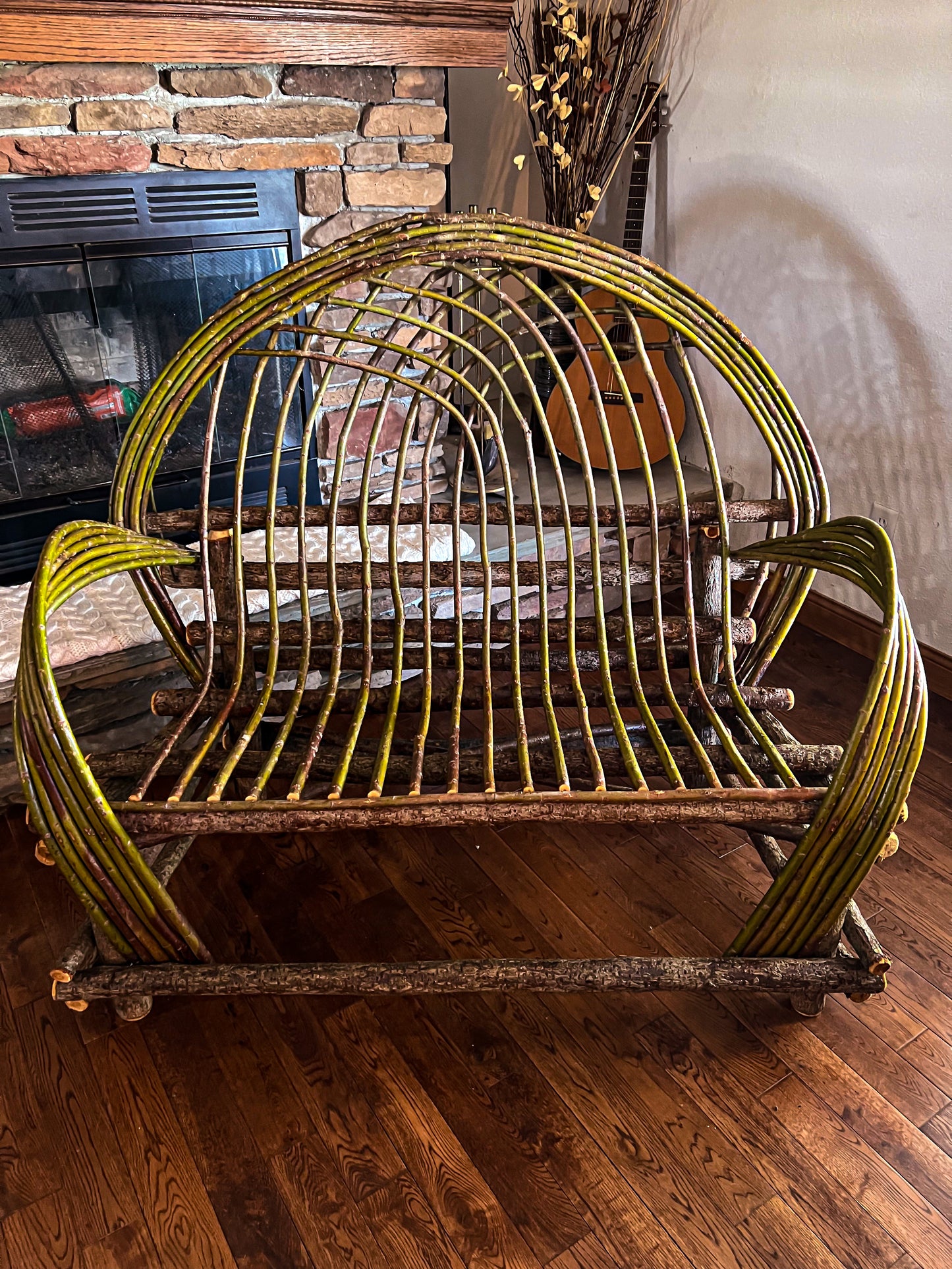 Lattice Back Loveseat