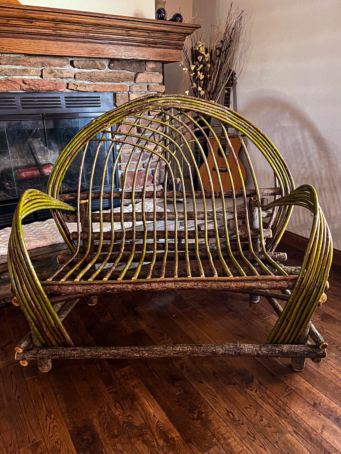 Lattice Back Loveseat