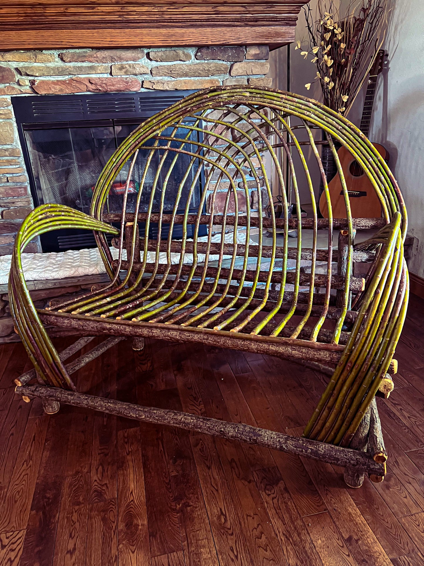 Lattice Back Loveseat